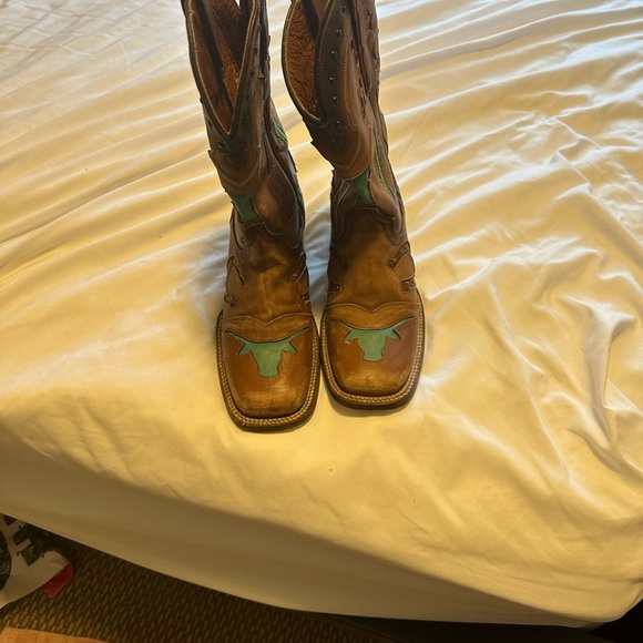 Cowgirl boots - Picture 3 of 3